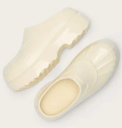 New Caribou™ Clog Lux Women's Shoe Women Clogs, Mules & Loafers